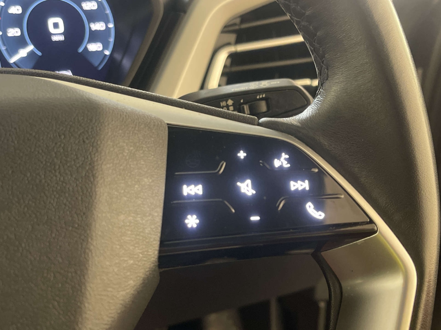 Used Audi Q4 e-tron 2023 for sale - 77920805: Photo 19