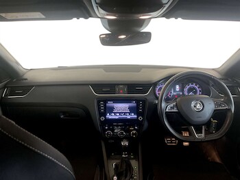 Used Skoda Octavia 2018 for sale - 77508831: Photo