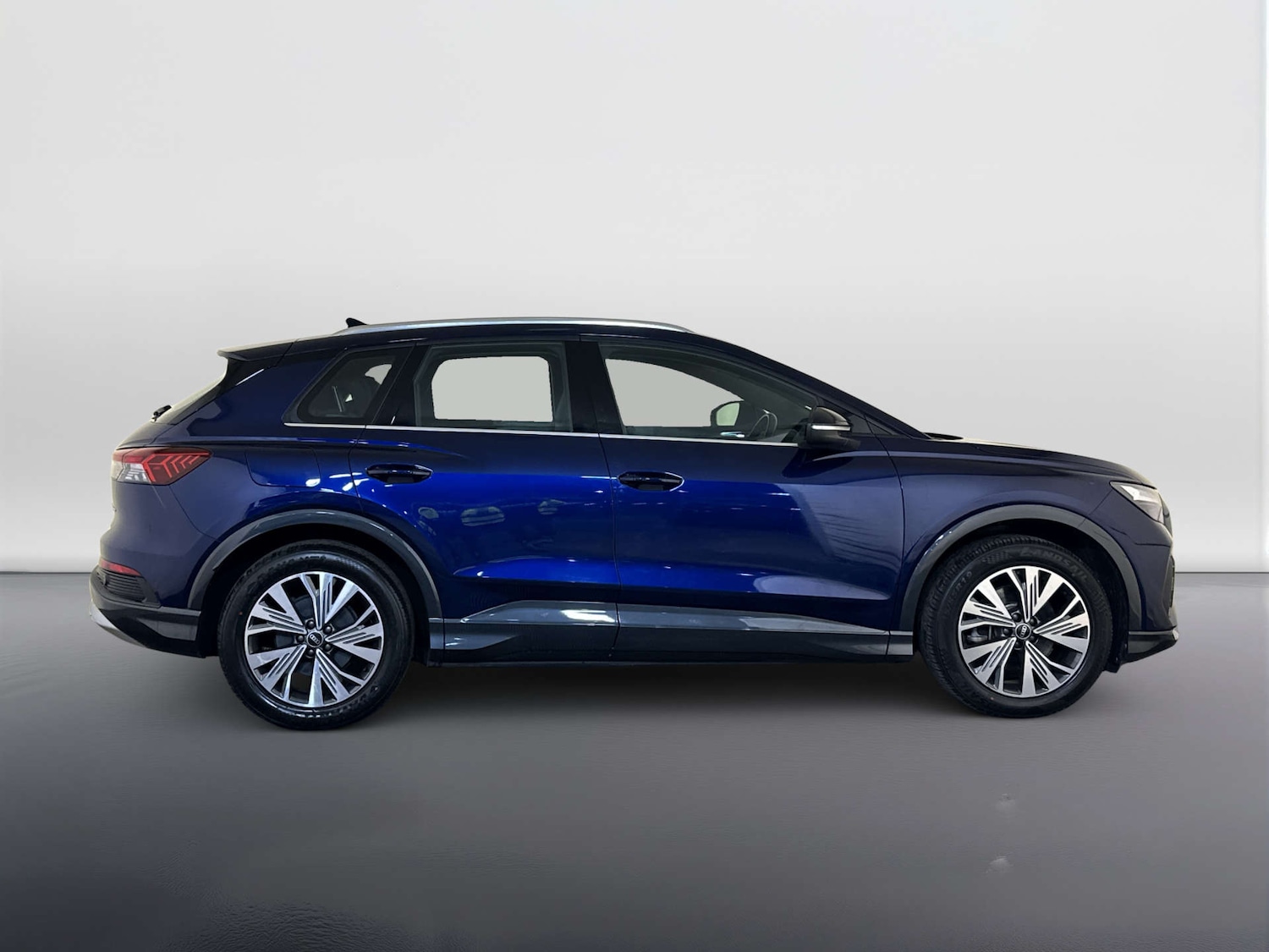 Used Audi Q4 e-tron 2023 for sale - 78026392: Photo 11