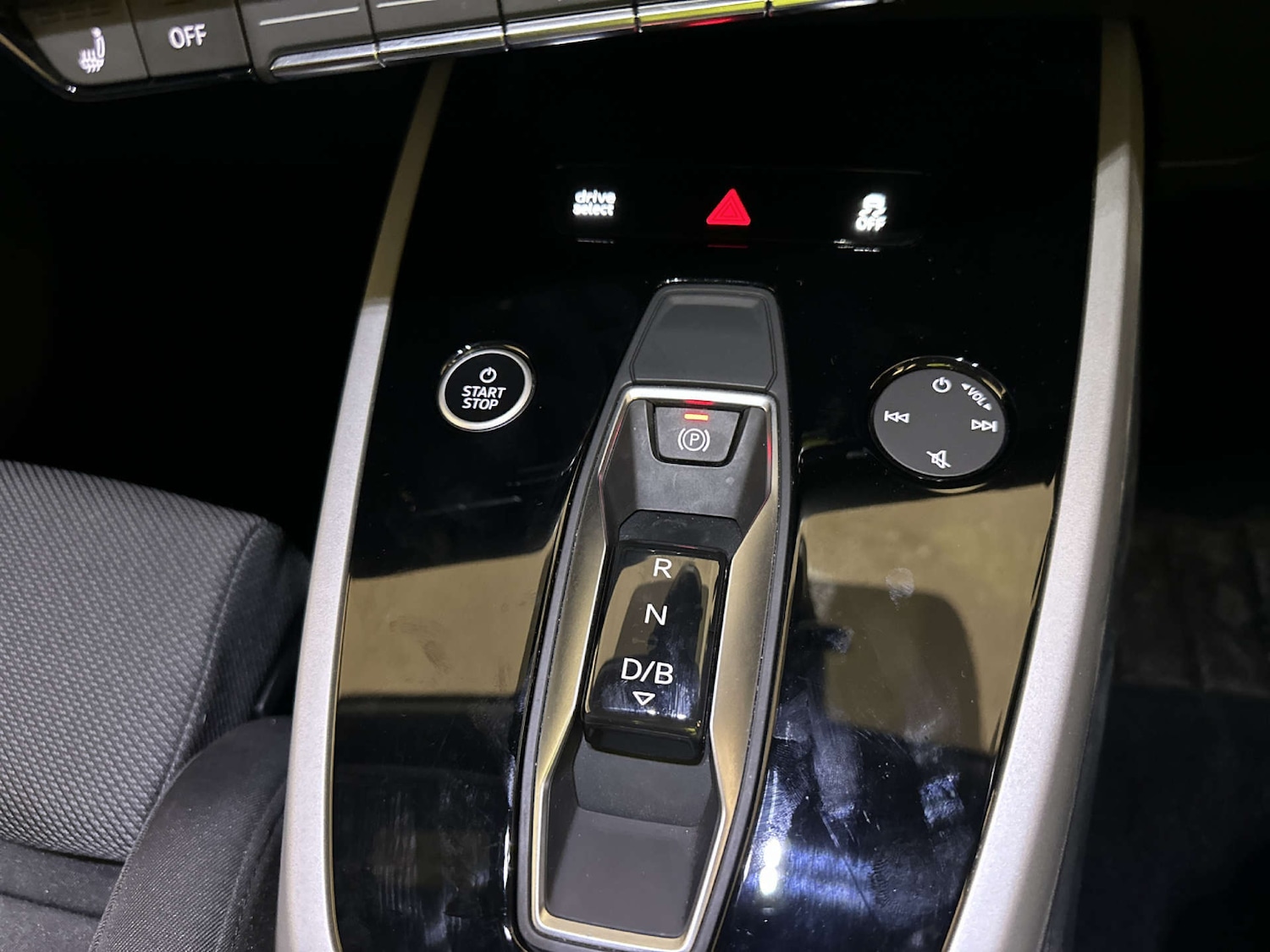 Used Audi Q4 e-tron 2023 for sale - 78026392: Photo 25