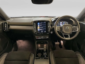 Used Volvo XC40 2022 for sale - 79580137: Photo