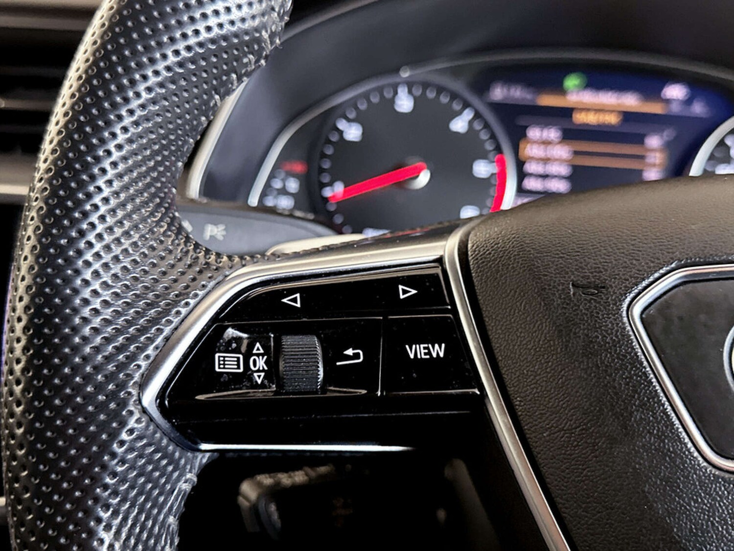 Used Audi A6 Saloon 2019 for sale - 77431918: Photo 16