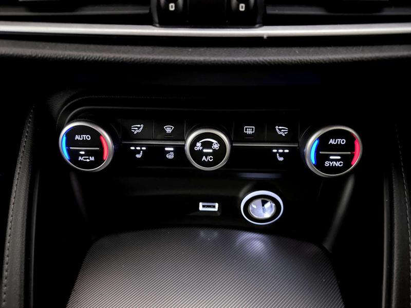 Used Alfa Romeo Stelvio 2019 for sale - 76984777: Photo 13