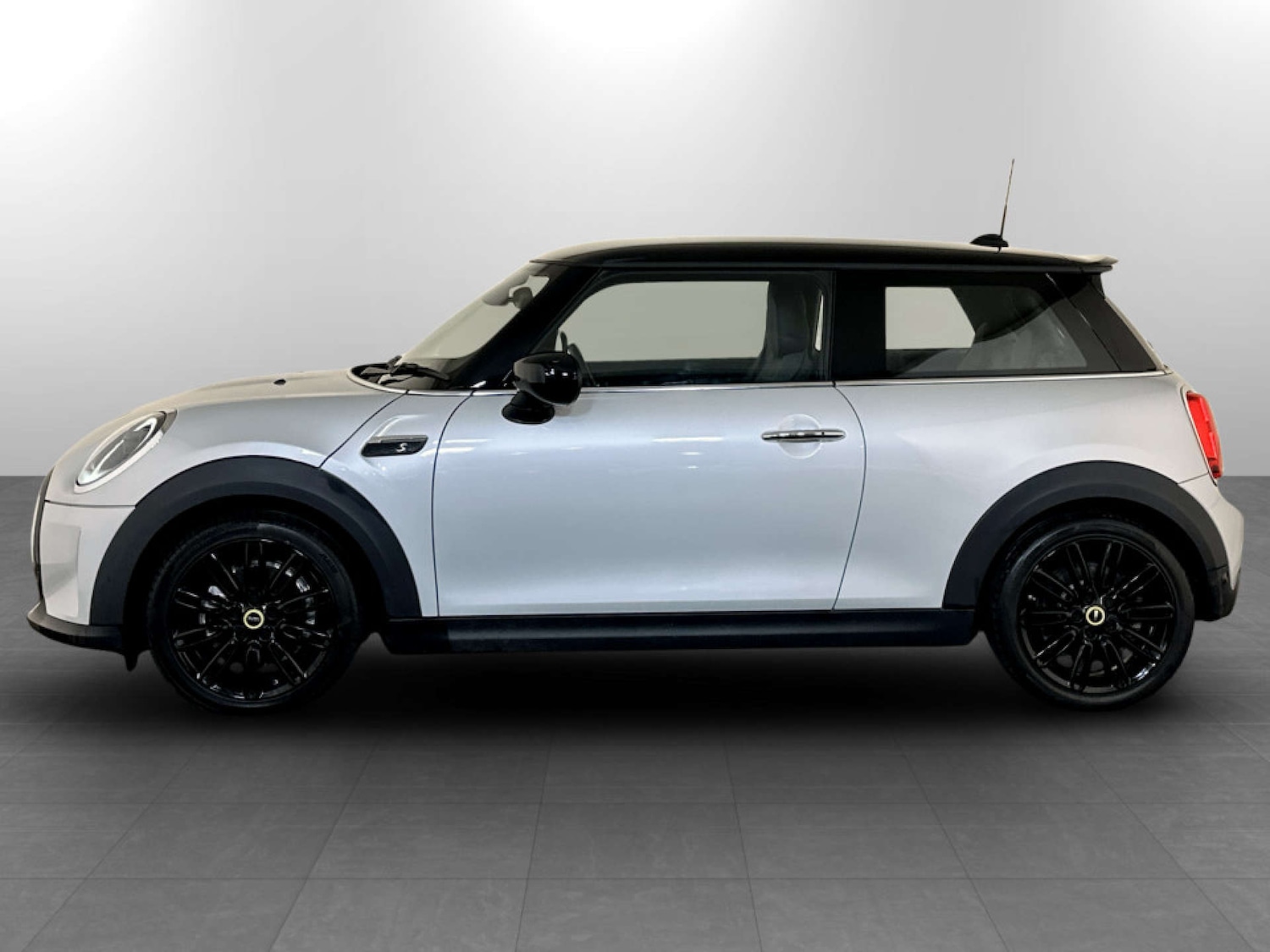 Used MINI Hatch 2021 for sale - 77449533: Photo 6