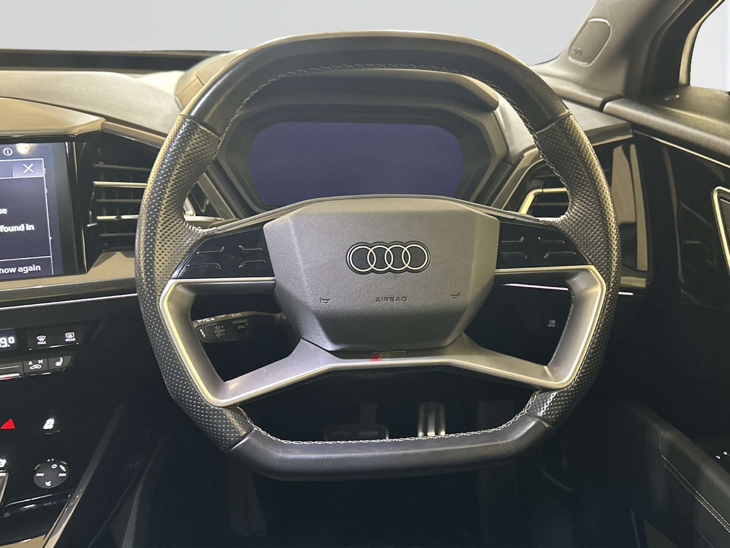 Used Audi Q4 e-tron 2022 for sale - 78091343: Photo 16