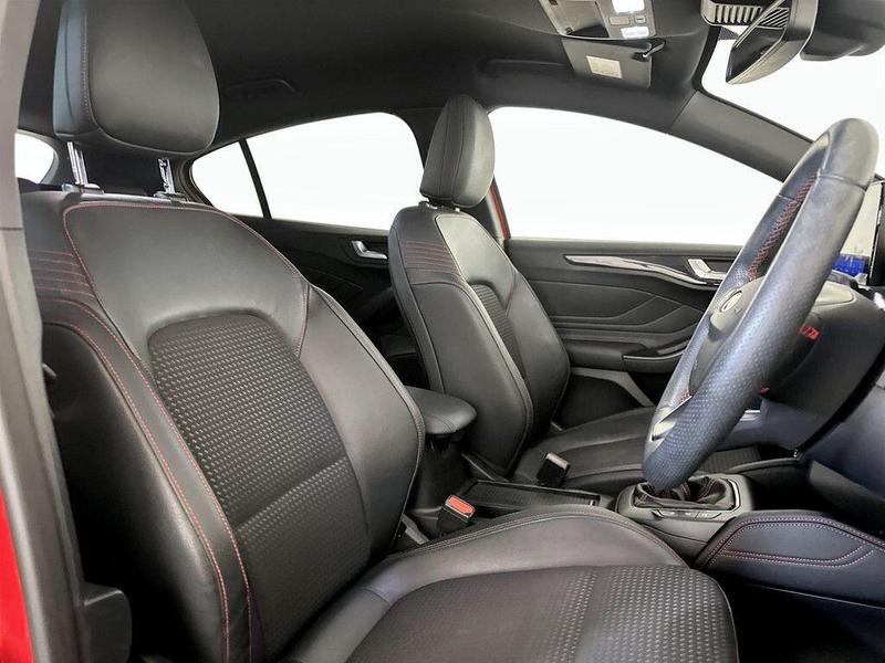 Used Ford Focus 2020 for sale - 76089652: Photo 13