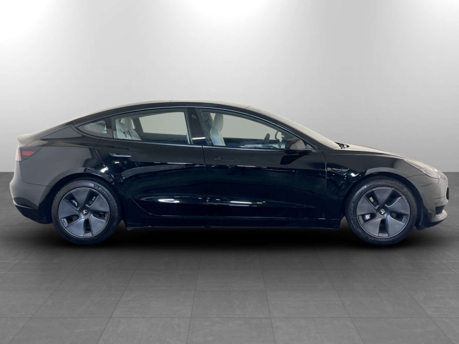 Used Tesla Model 3 2021 for sale - 77437600: Photo 11