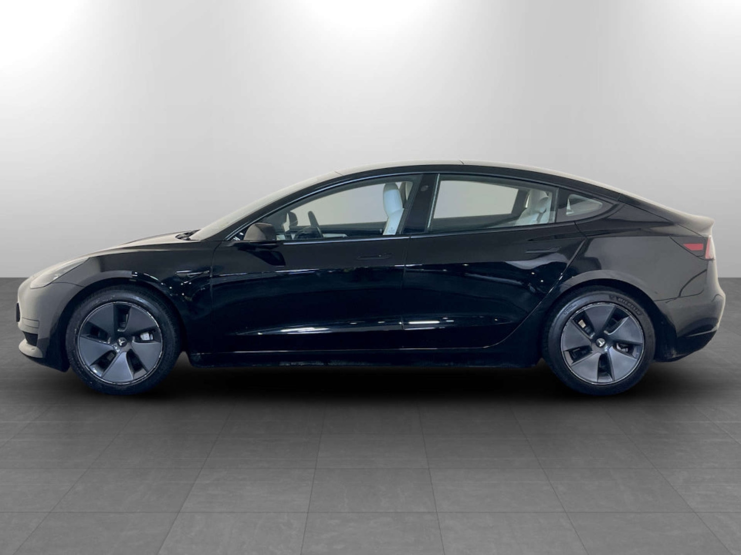 Used Tesla Model 3 2021 for sale - 77437600: Photo 7