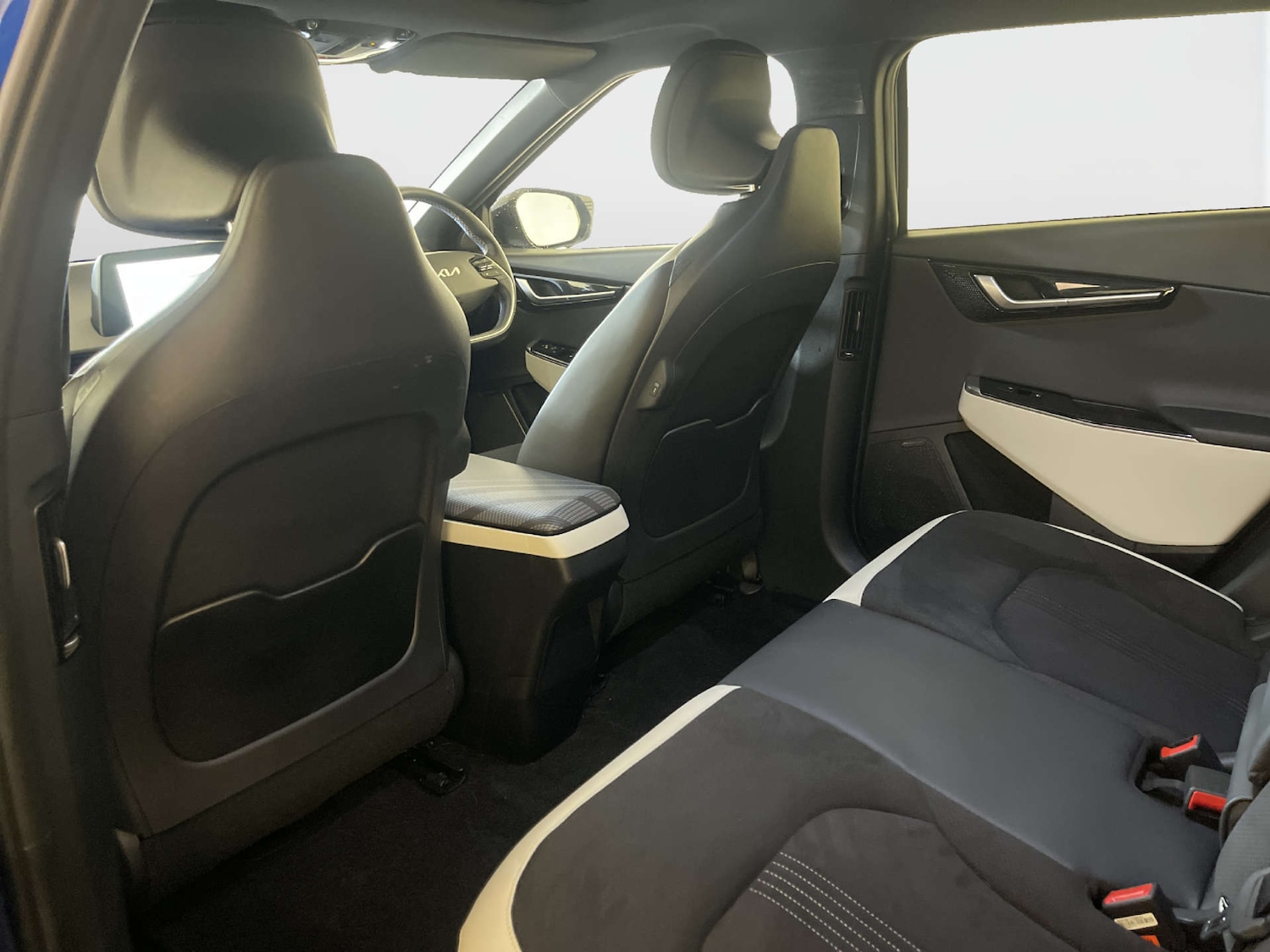 Used Kia EV6 2023 for sale - 77920678: Photo 13