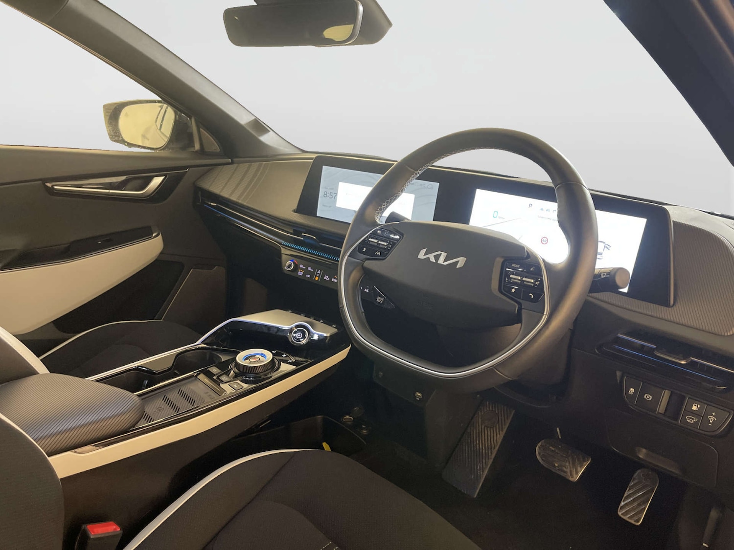 Used Kia EV6 2023 for sale - 77920678: Photo 14