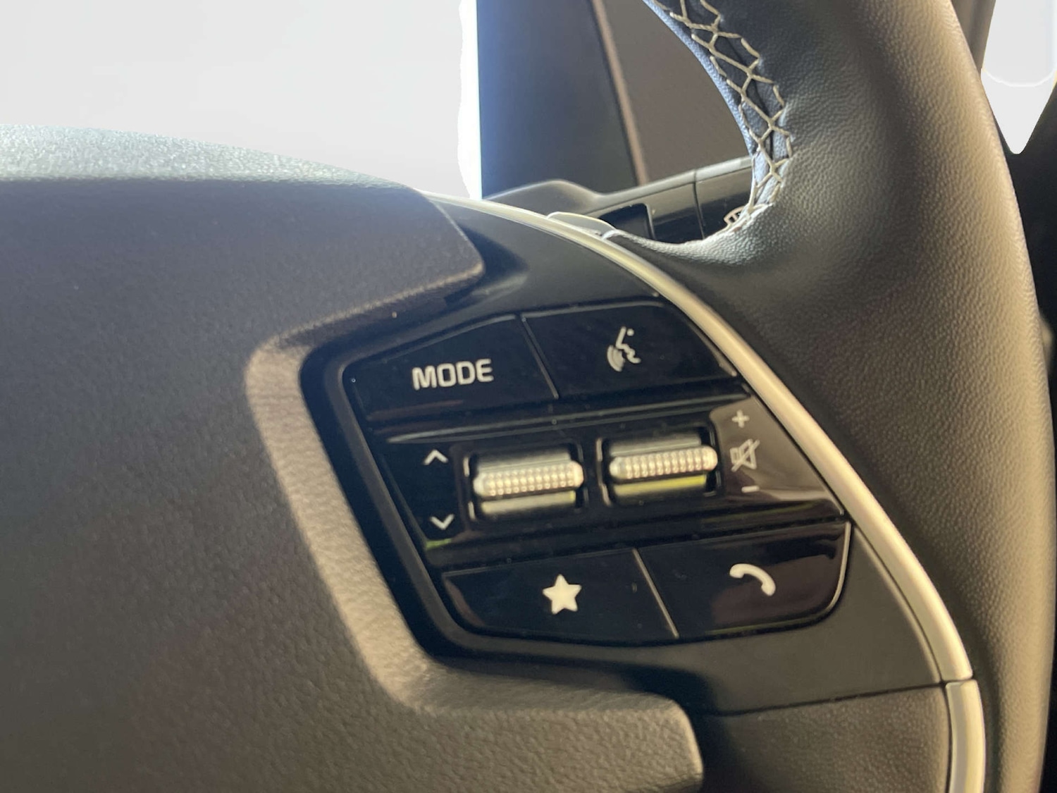 Used Kia EV6 2023 for sale - 77920678: Photo 18