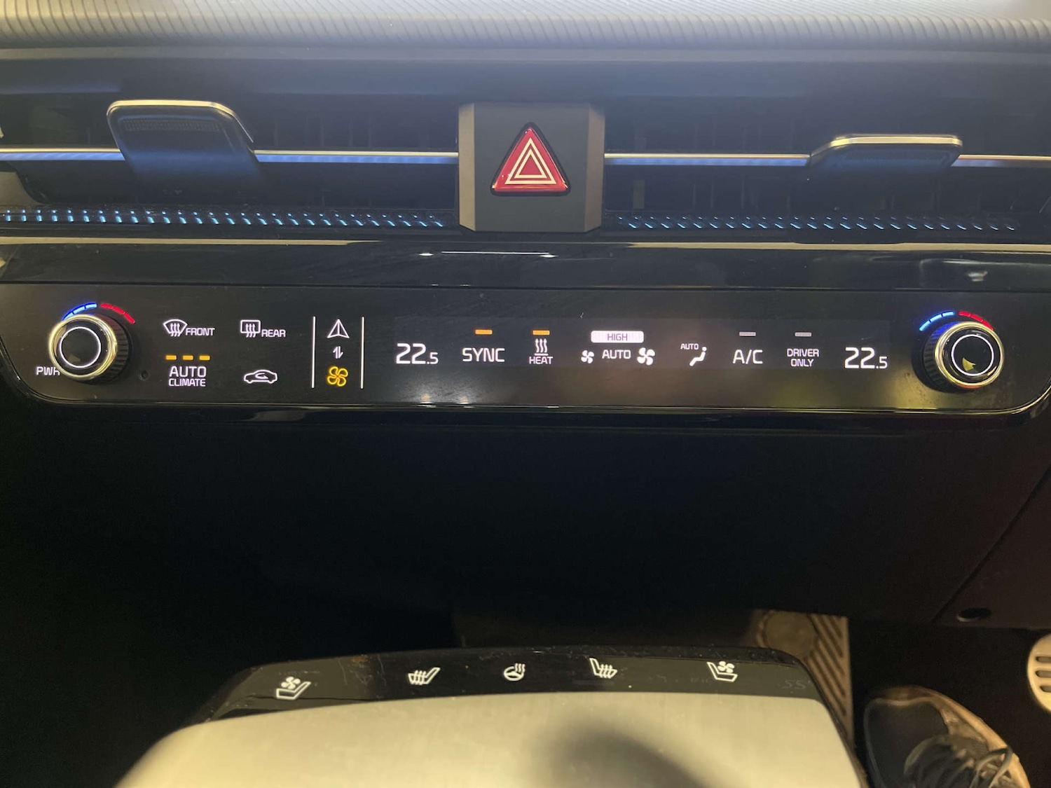 Used Kia EV6 2023 for sale - 77920678: Photo 23