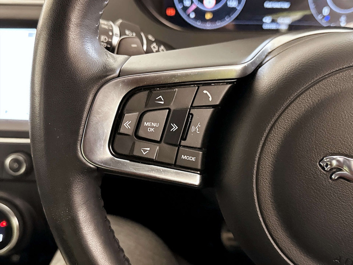 Used Jaguar E-Pace 2019 for sale - 77328553: Photo 17