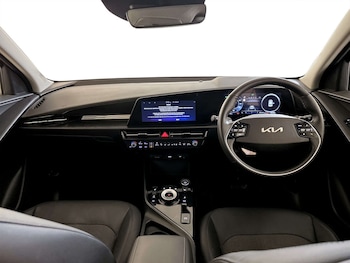 Used Kia Niro 2023 for sale - 77470047: Photo