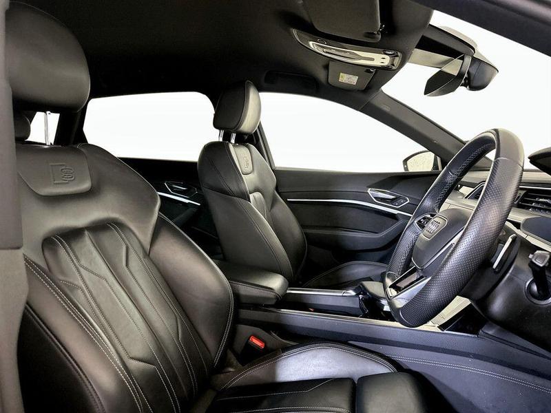 Used Audi e-tron 2021 for sale - 76452940: Photo 13
