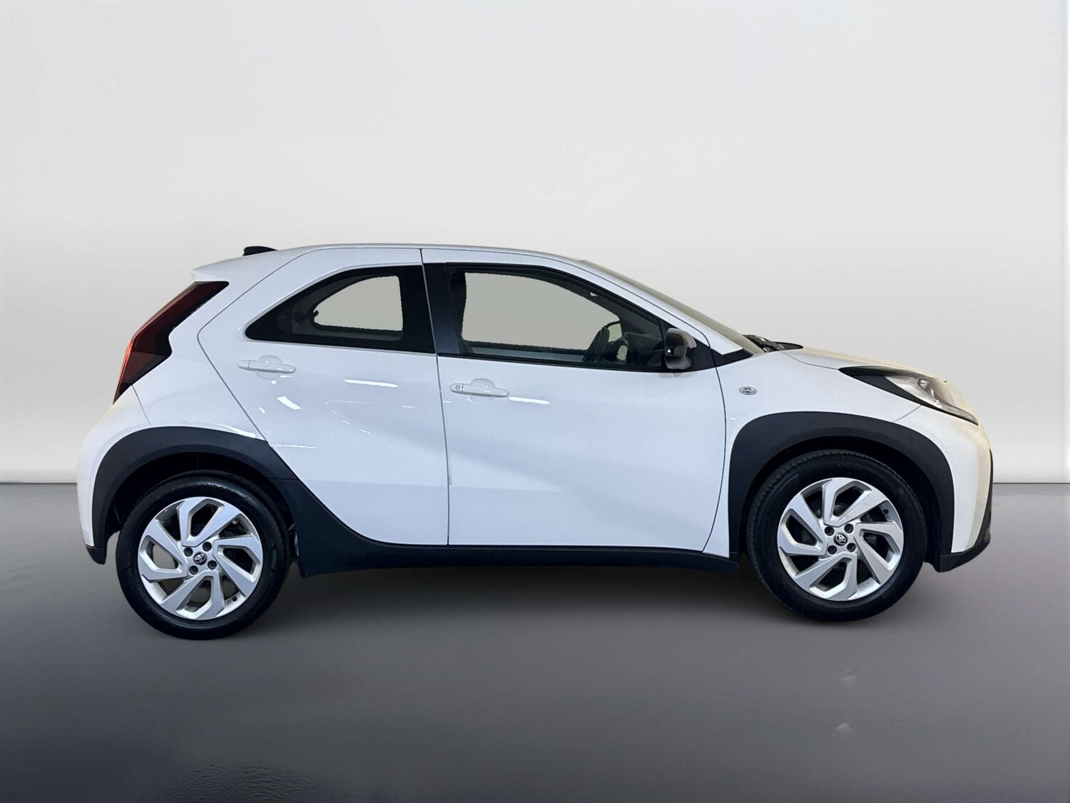 Used Toyota Aygo X 2023 for sale - 78150110: Photo 11