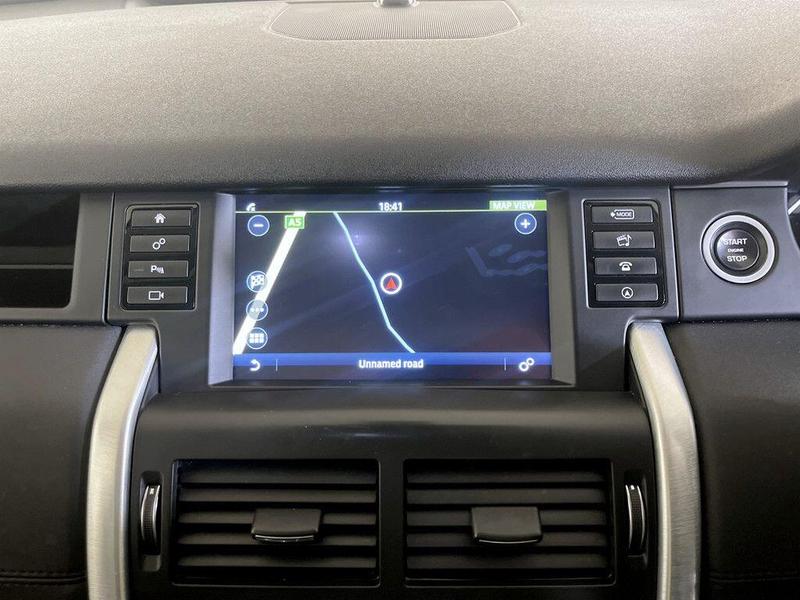 Used Land Rover Discovery Sport 2018 for sale - 76545296: Photo 25