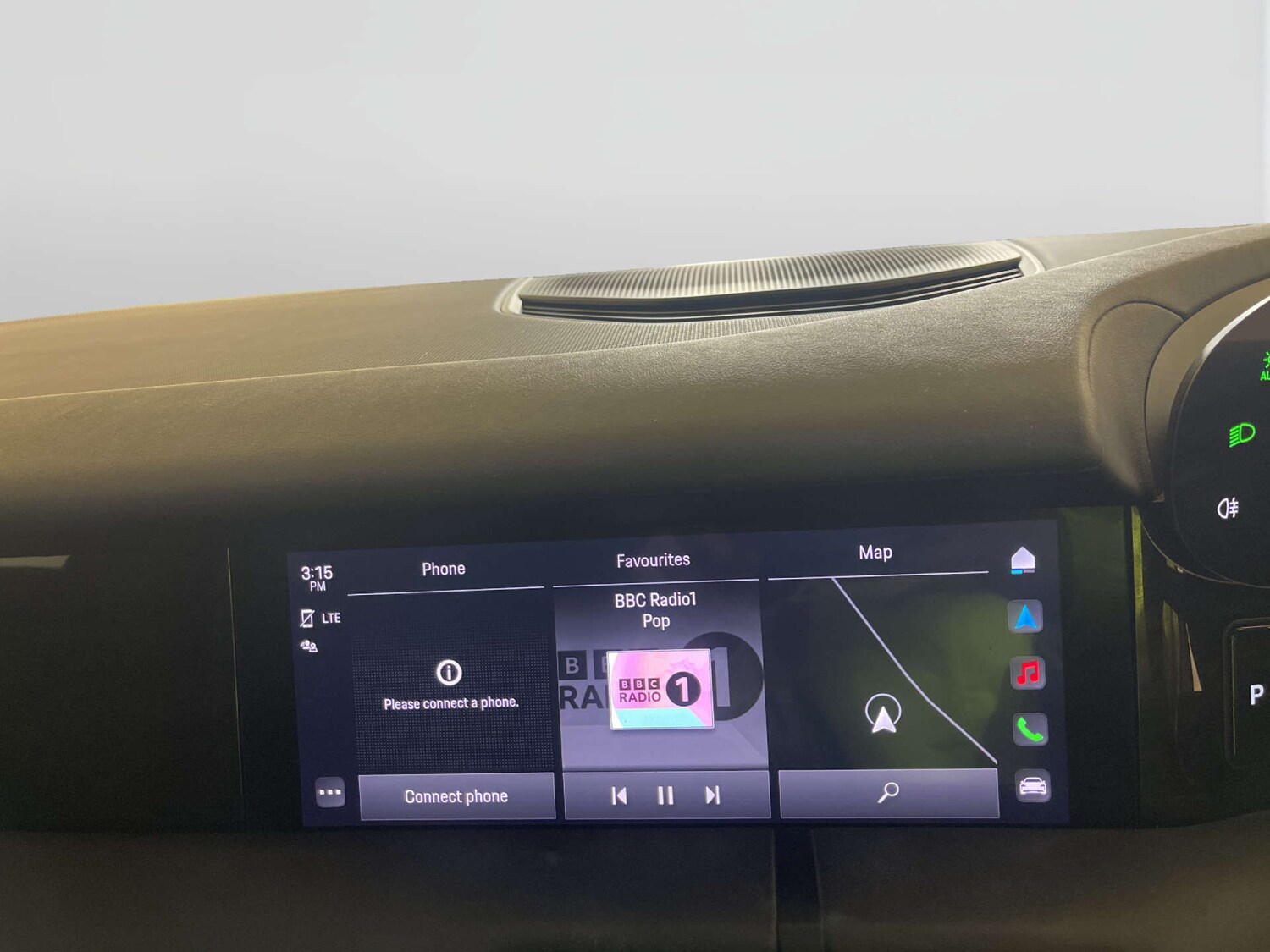 Used Porsche Taycan 2022 for sale - 78026415: Photo 21