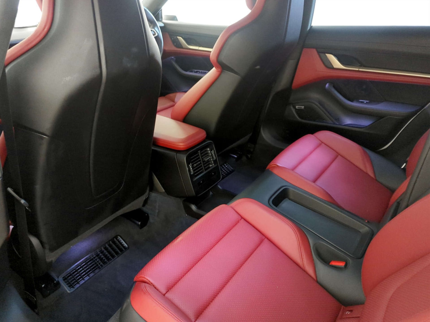 Used Porsche Taycan 2022 for sale - 77185962: Photo 14