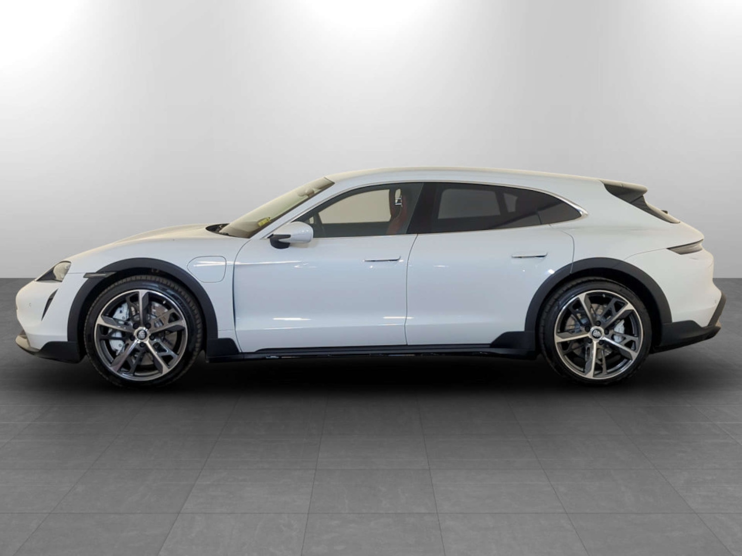 Used Porsche Taycan 2022 for sale - 77185962: Photo 7