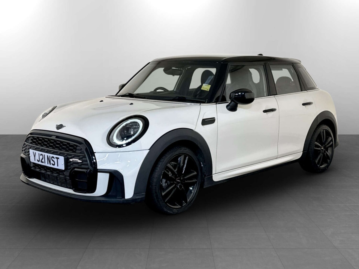 Used MINI Hatch 2021 for sale - 77667935: Photo 6