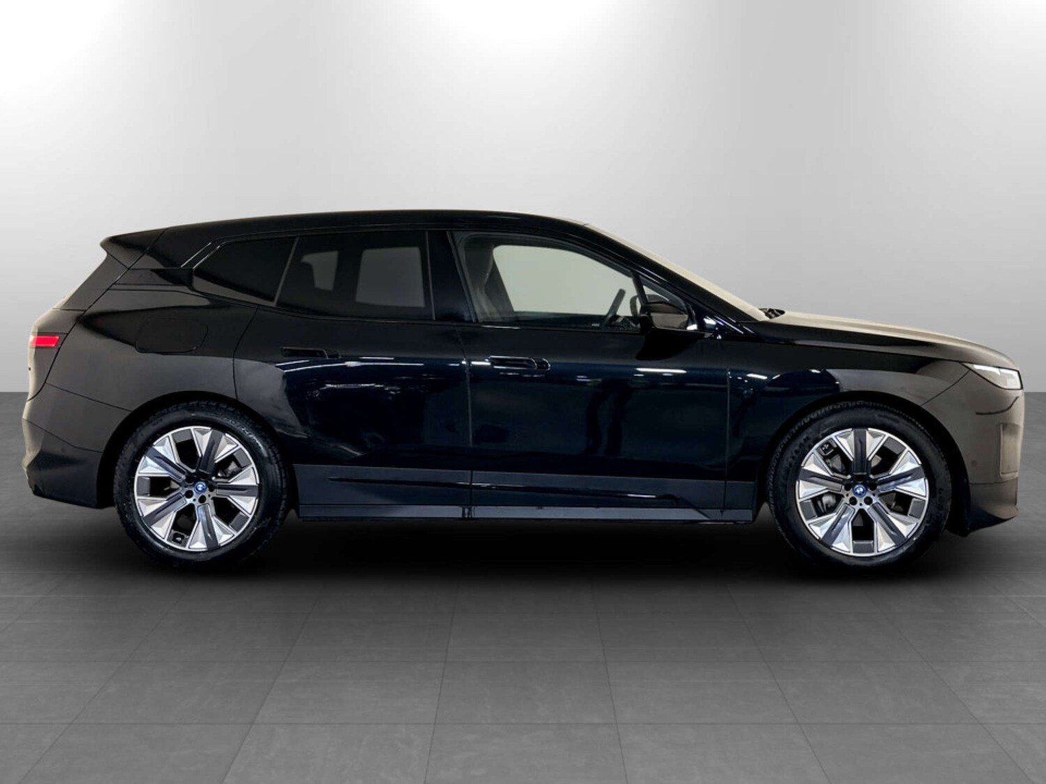 Used BMW iX 2023 for sale - 77584022: Photo 11