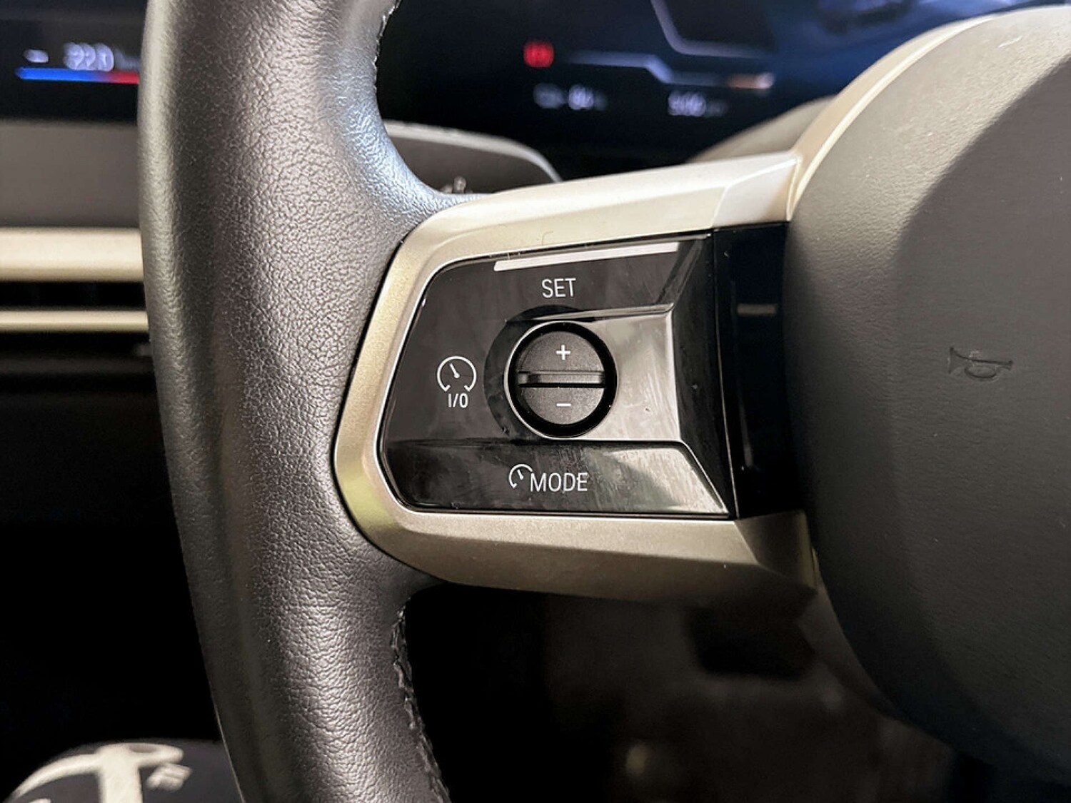 Used BMW iX 2023 for sale - 77584022: Photo 17