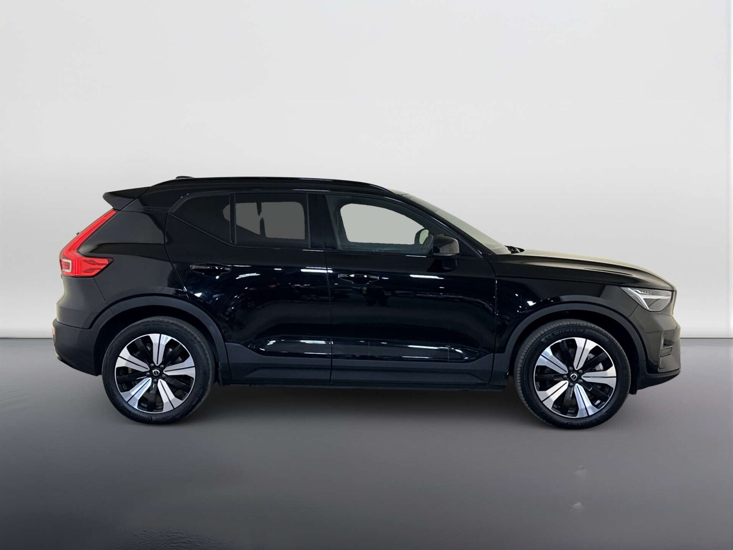 Used Volvo XC40 2023 for sale - 78175636: Photo 11