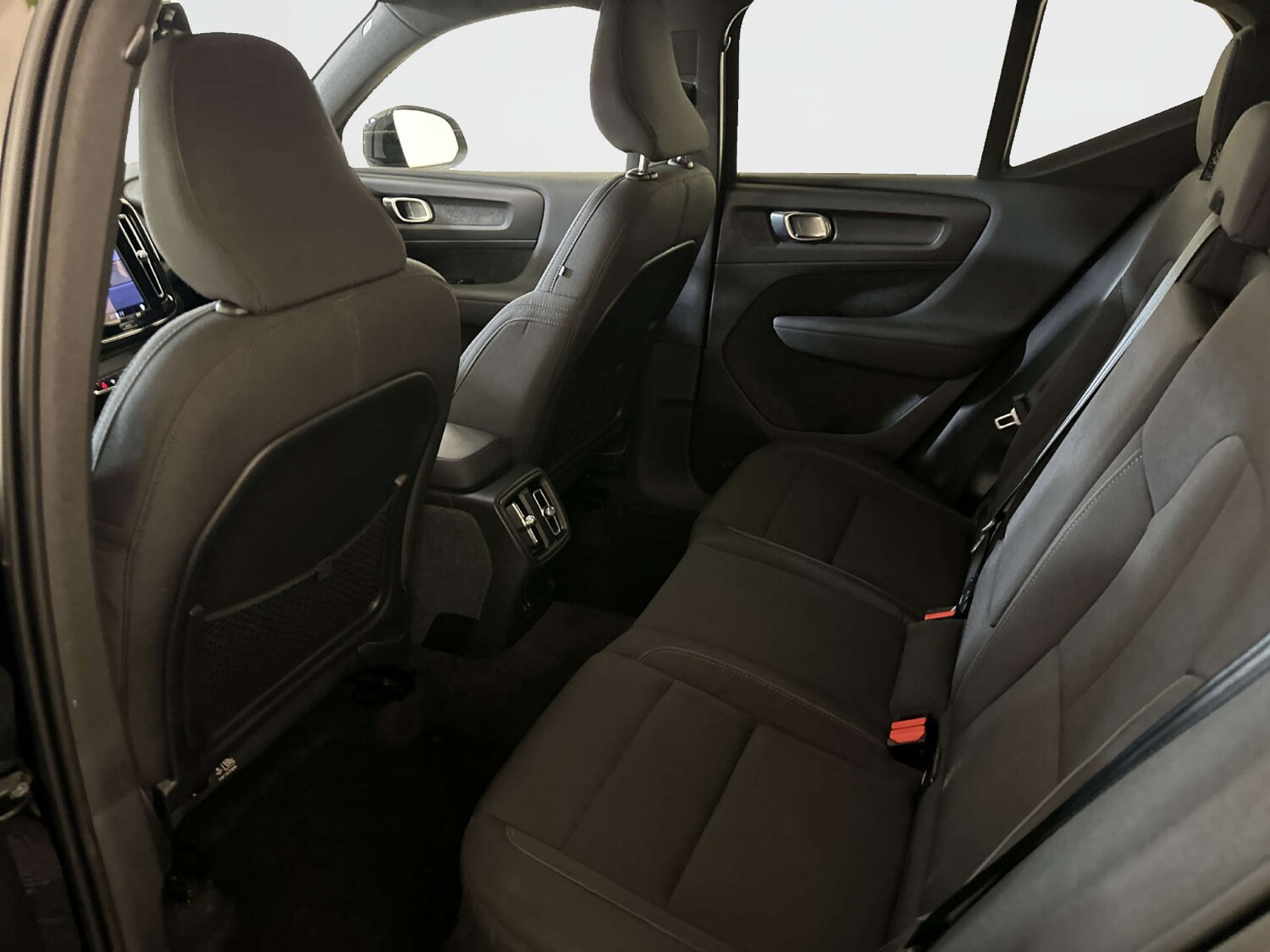 Used Volvo XC40 2023 for sale - 78175636: Photo 14