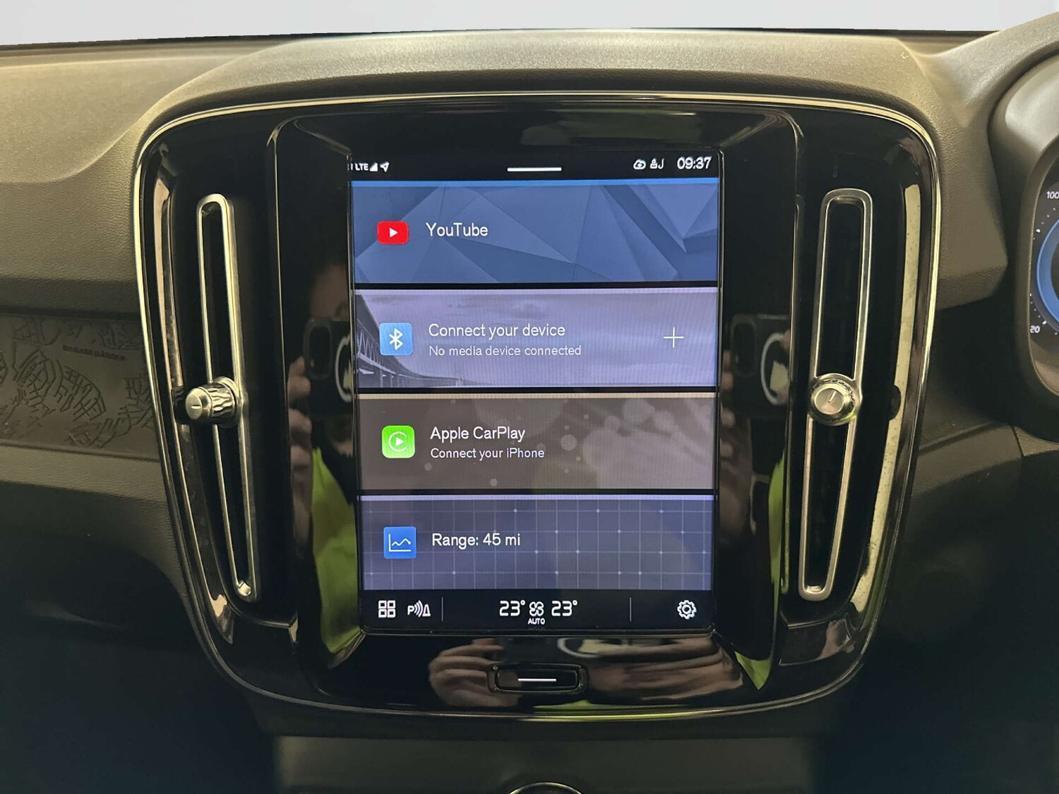 Used Volvo XC40 2023 for sale - 78175636: Photo 23