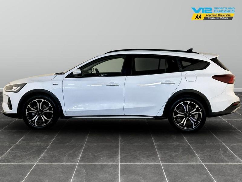 Used Ford Focus 2022 for sale - 76706101: Photo 7