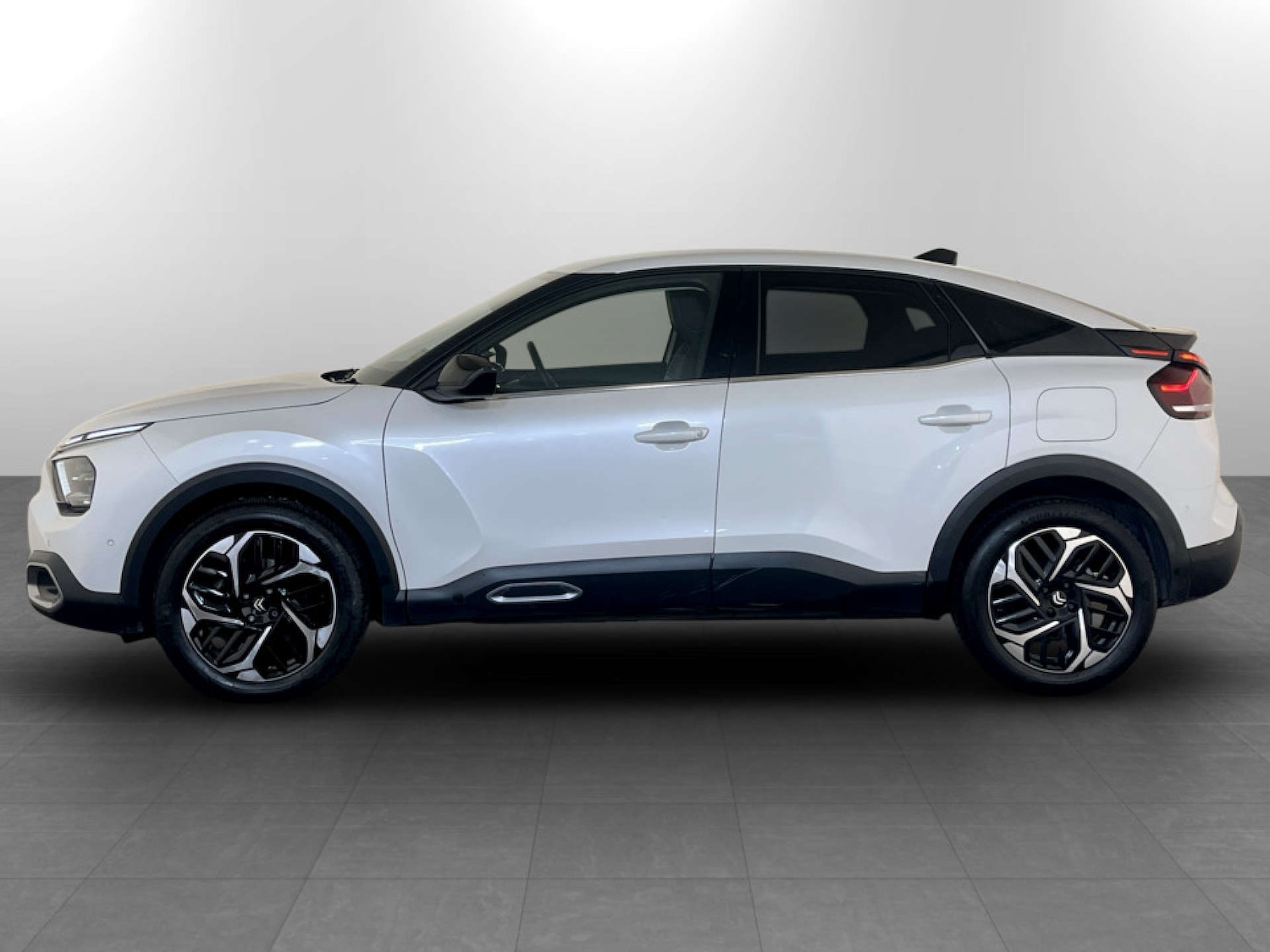 Used Citroen C4 2023 for sale - 77185882: Photo 8