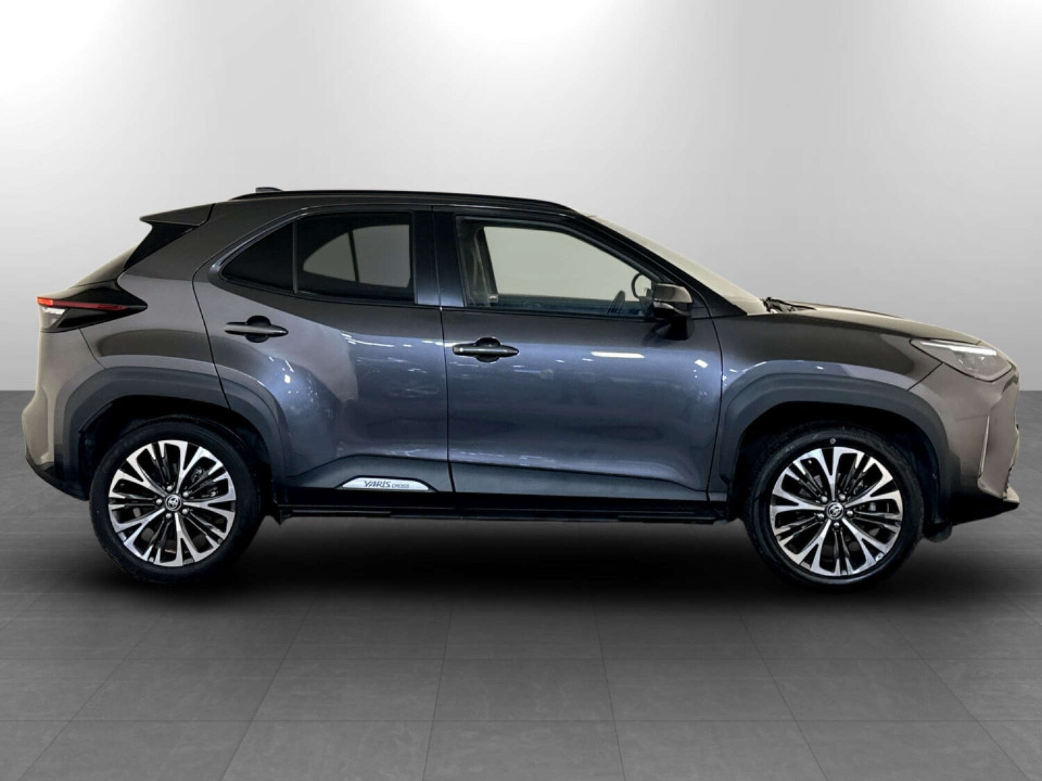 Used Toyota Yaris Cross 2023 for sale - 77571287: Photo 11