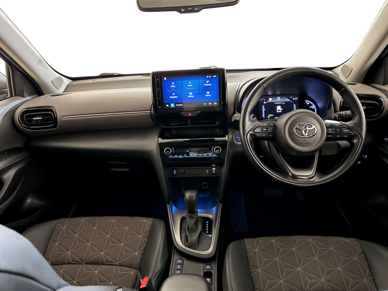 Used Toyota Yaris Cross 2023 for sale - 77571287: Photo 3