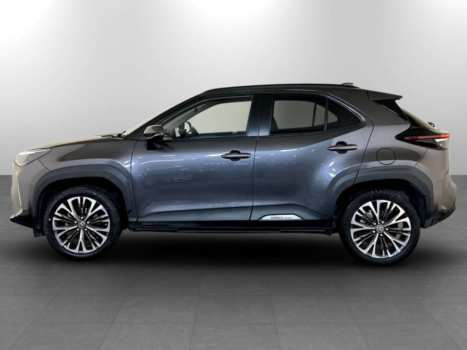 Used Toyota Yaris Cross 2023 for sale - 77571287: Photo 7