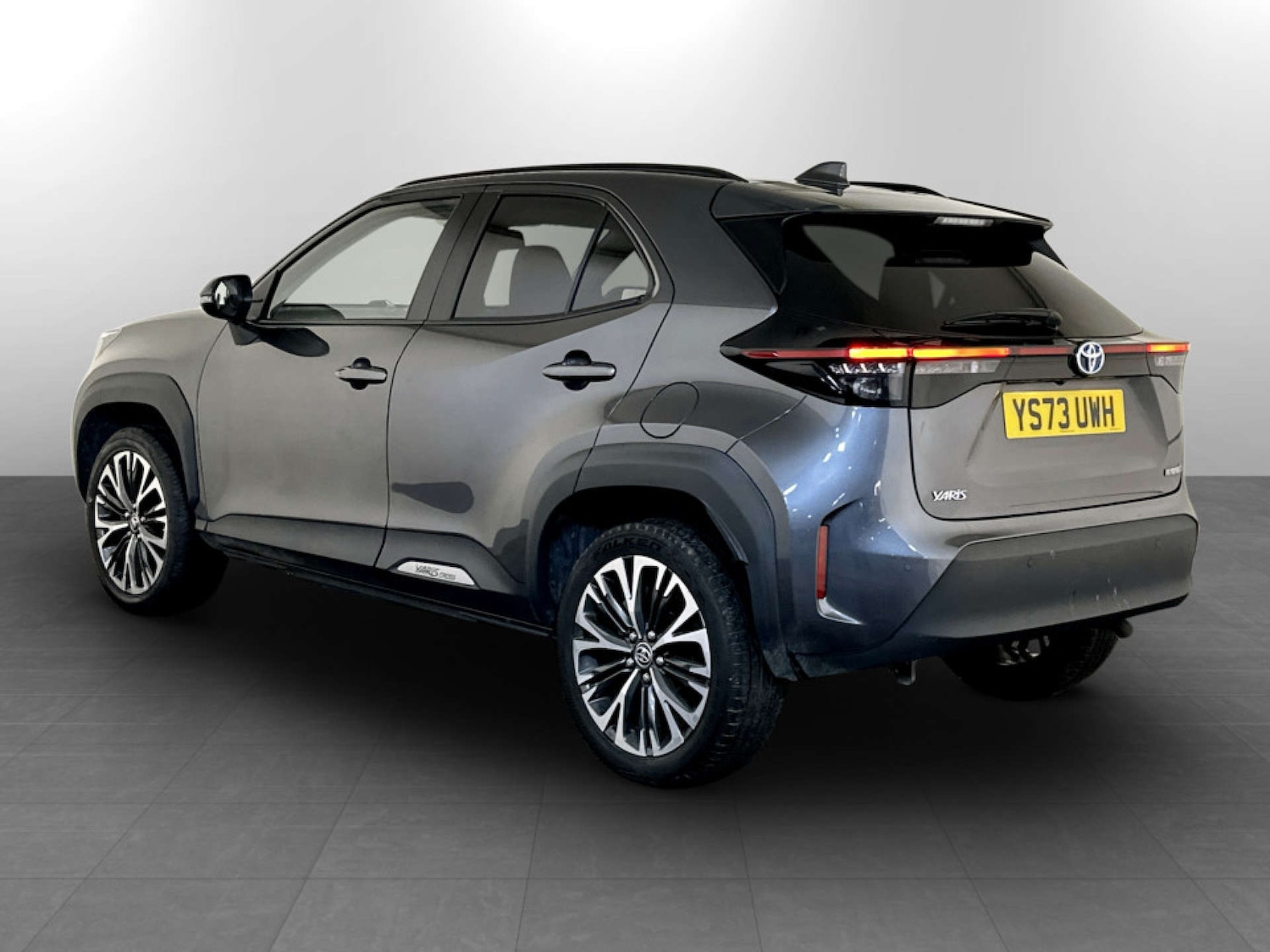 Used Toyota Yaris Cross 2023 for sale - 77571287: Photo 8