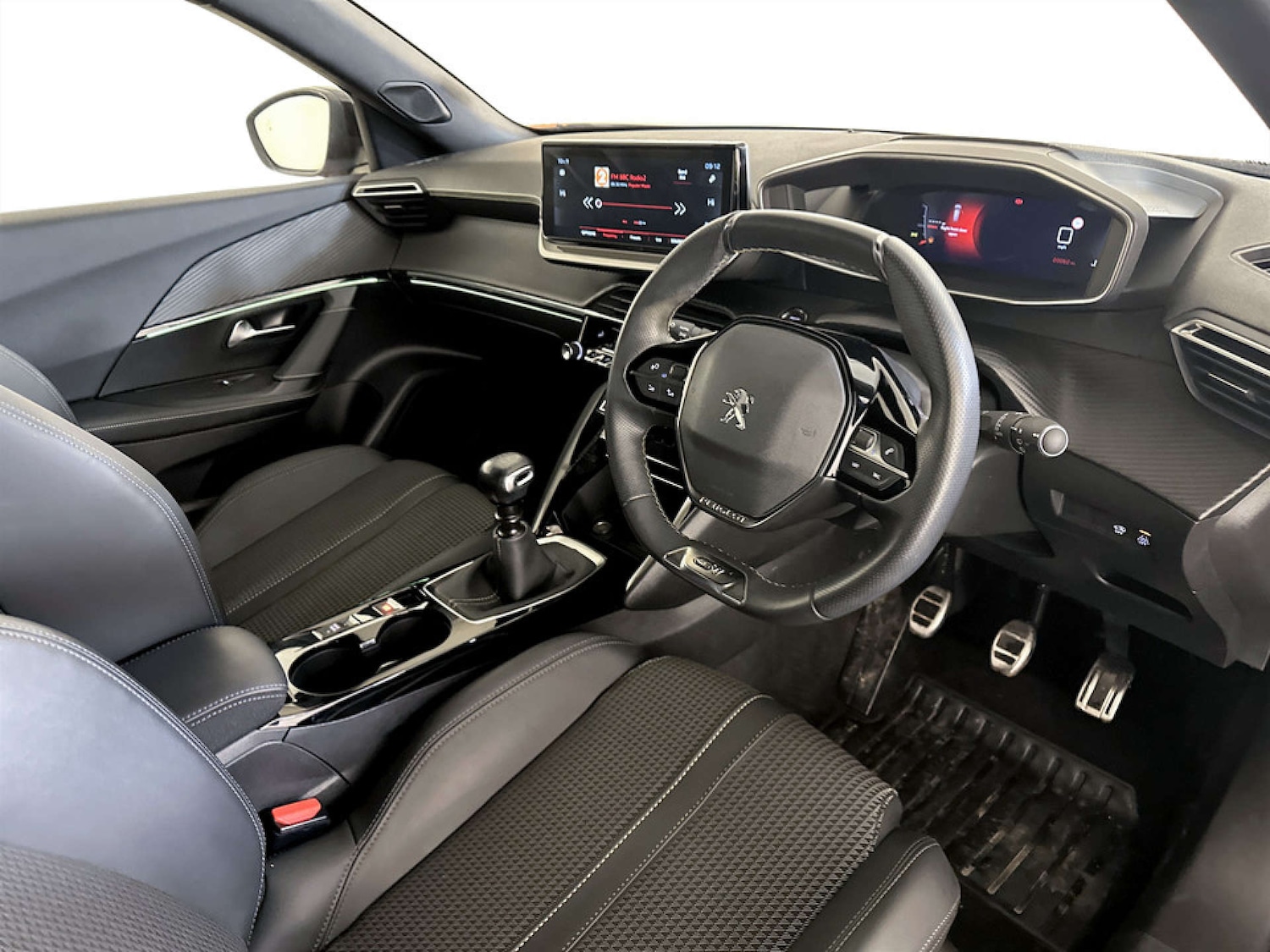 Used Peugeot 2008 2022 for sale - 77655539: Photo 15