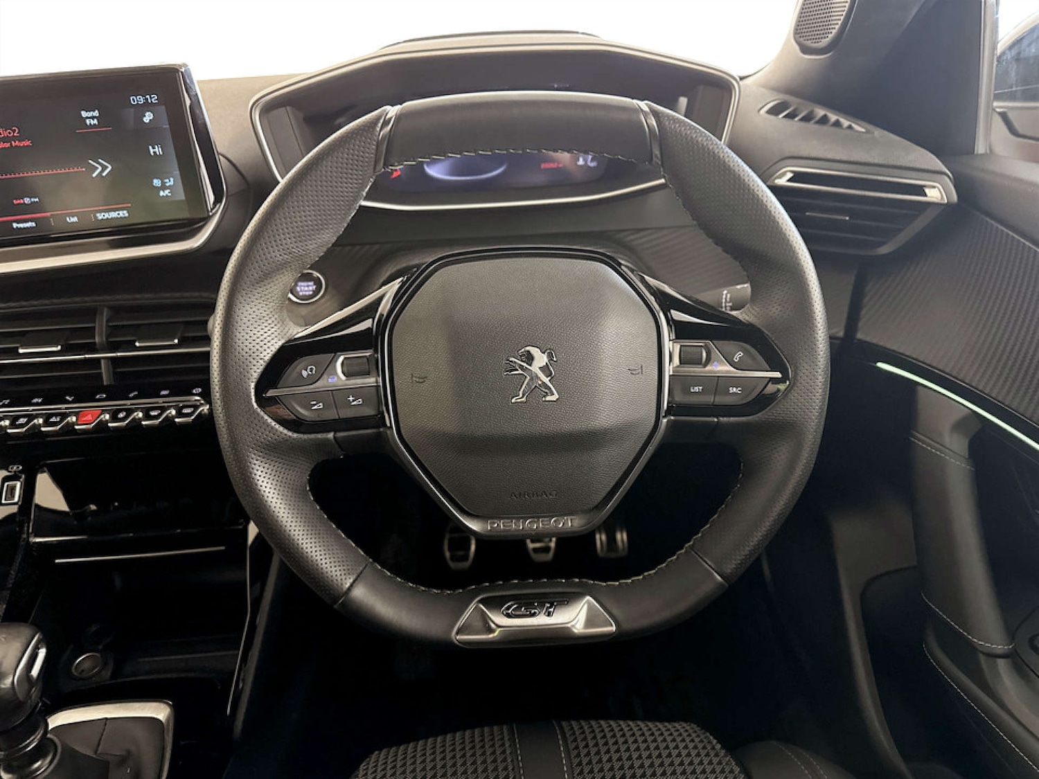 Used Peugeot 2008 2022 for sale - 77655539: Photo 16