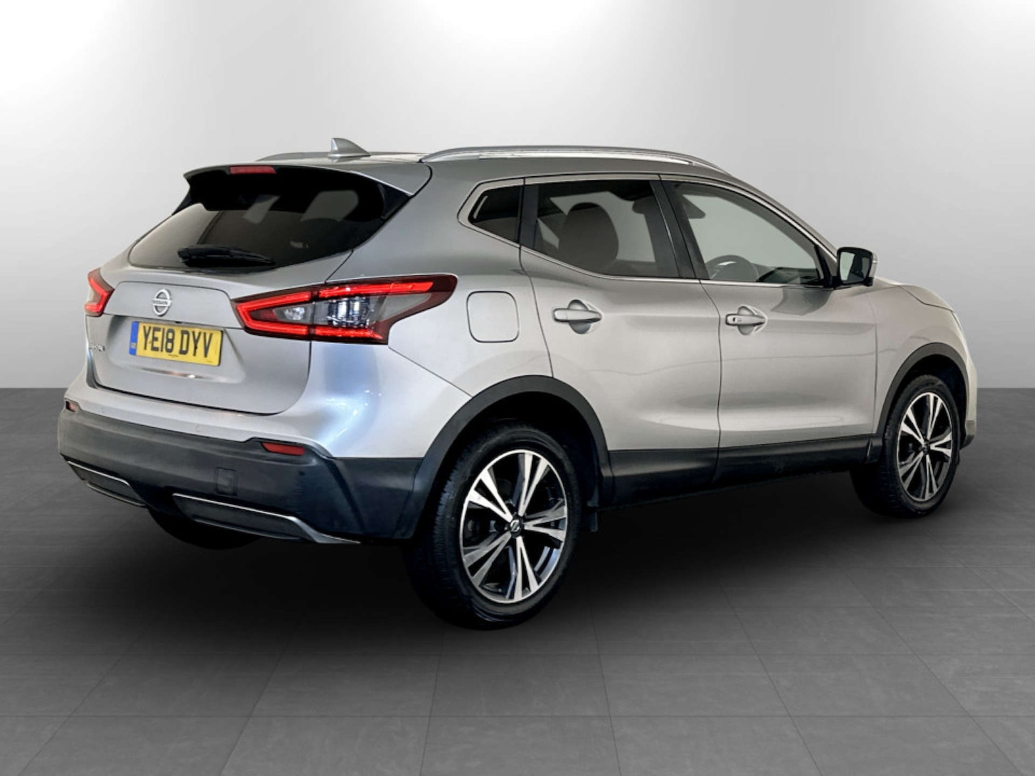 Used Nissan Qashqai 2018 for sale - 77504112: Photo 10