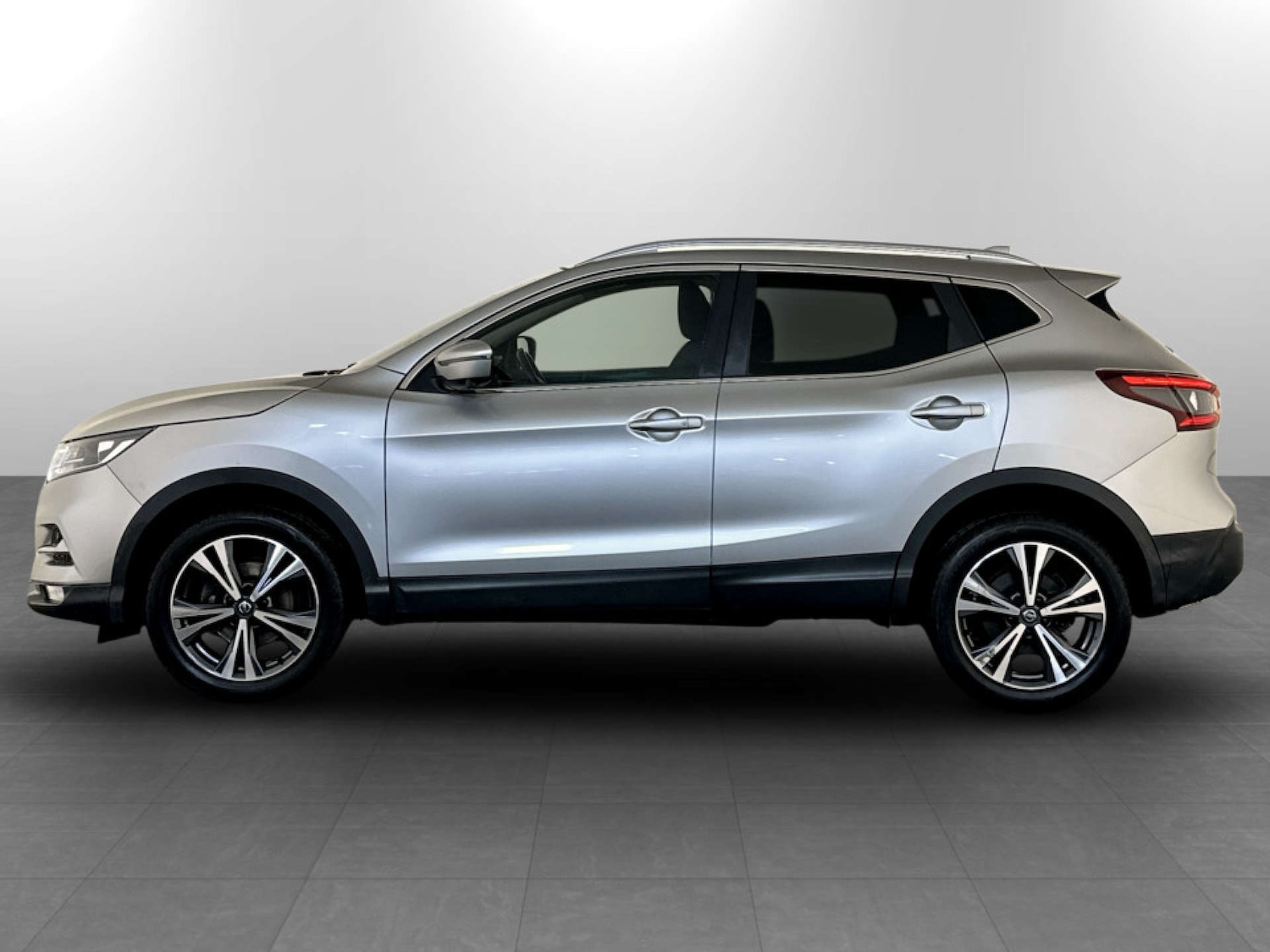 Used Nissan Qashqai 2018 for sale - 77504112: Photo 7