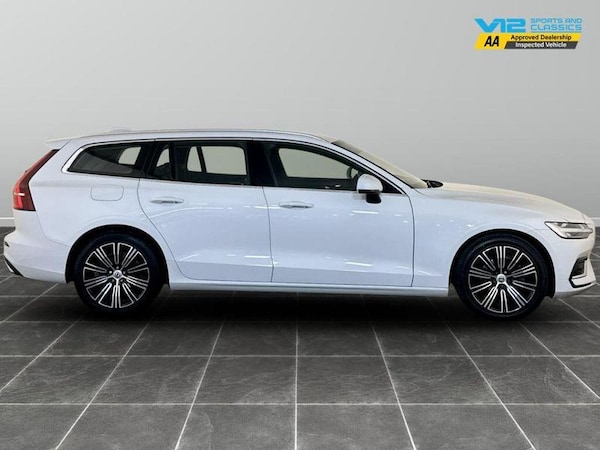 Used Volvo V60 2021 for sale - 76234698: Photo 11