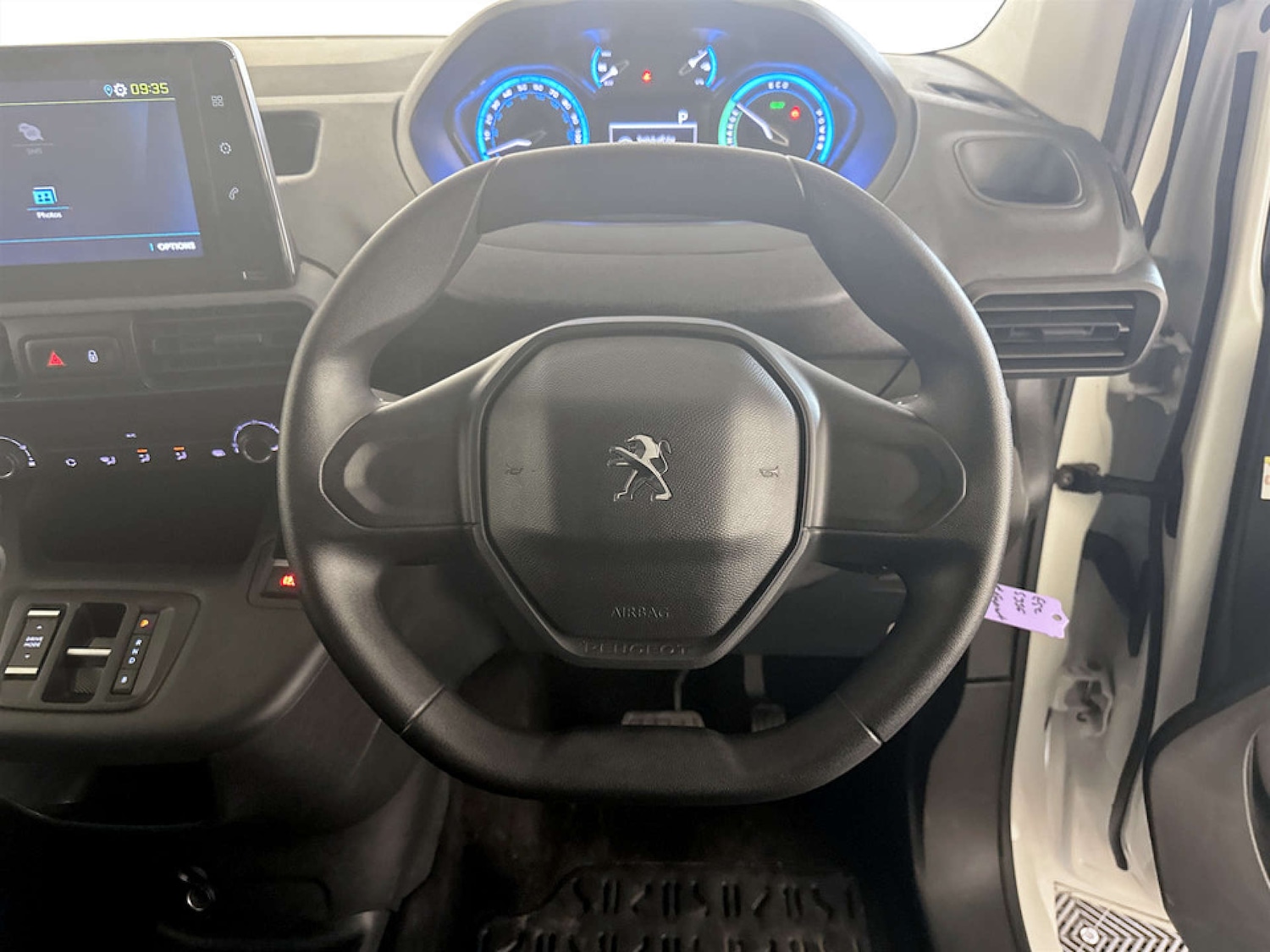 Used Peugeot Partner 2022 for sale - 77185965: Photo 16