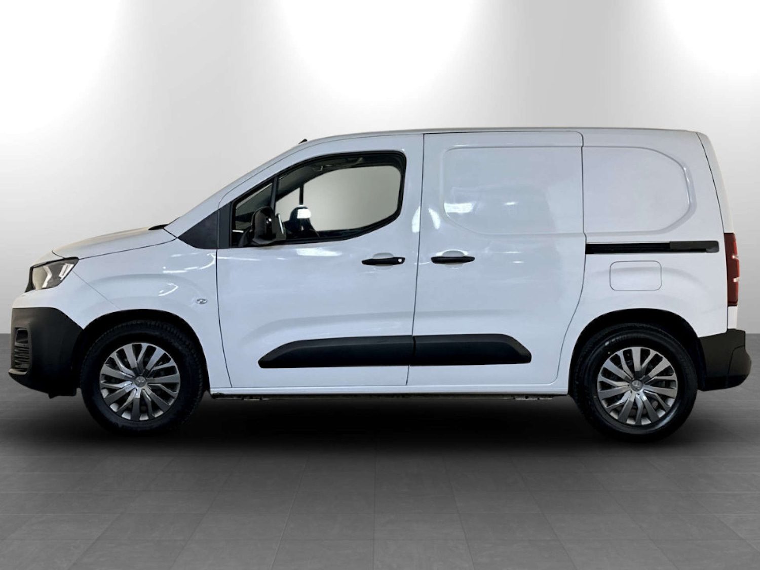 Used Peugeot Partner 2022 for sale - 77185965: Photo 7