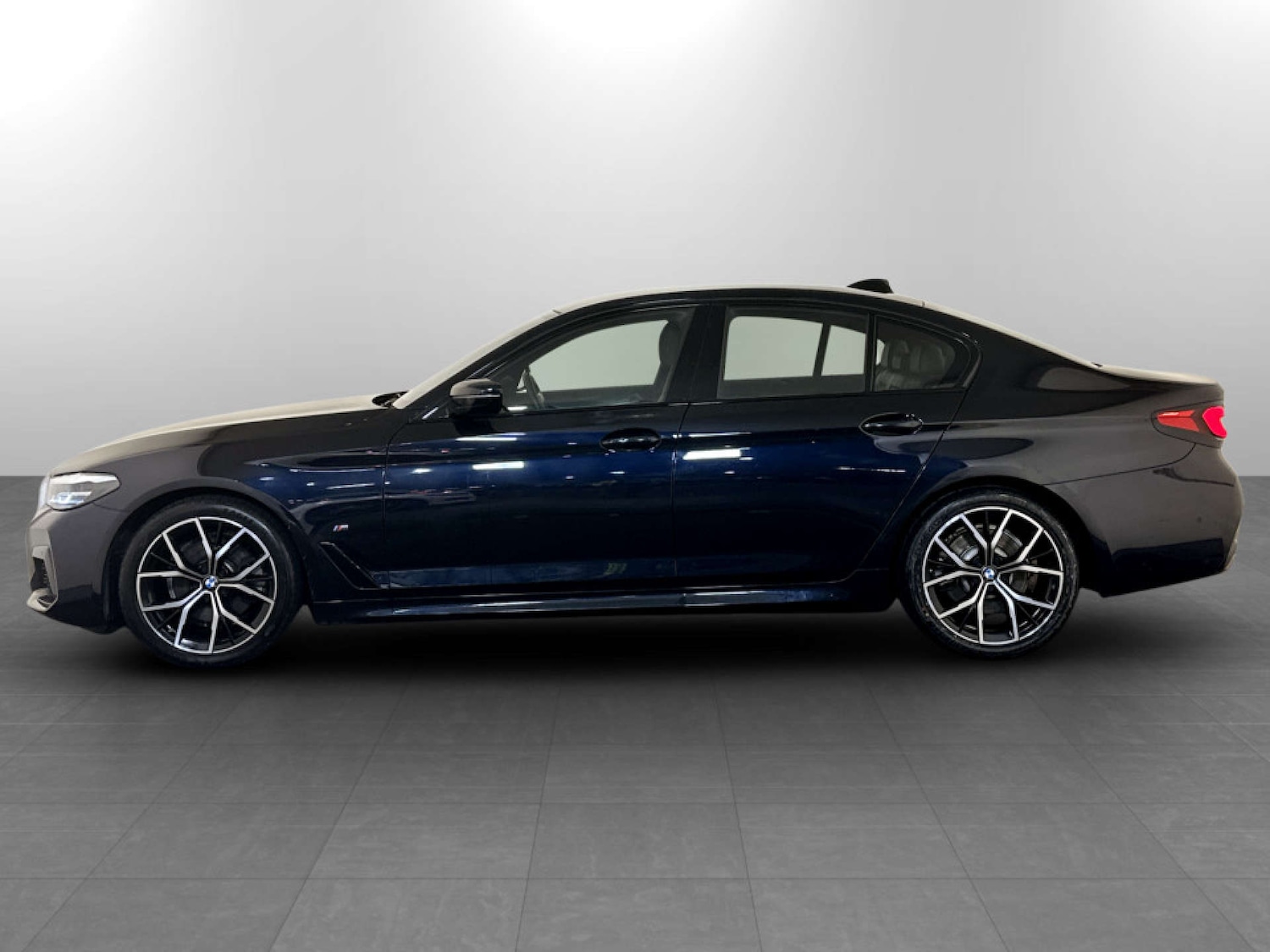 Used BMW 5 Series 2021 for sale - 77185821: Photo 7