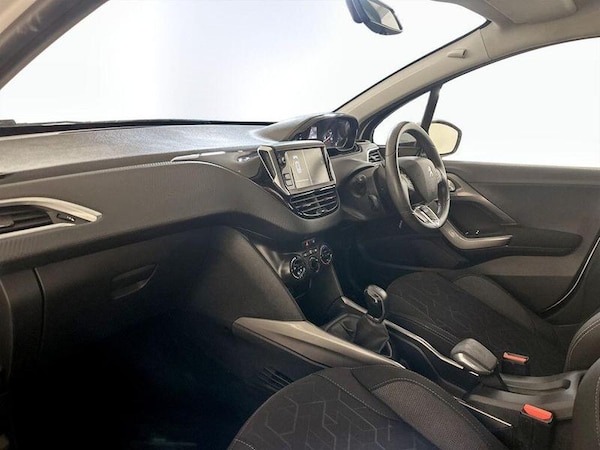 Used Peugeot 2008 2017 for sale - 76076718: Photo 12