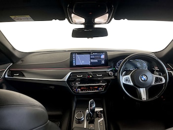 Used BMW 5 Series 2021 for sale - 77542695: Photo