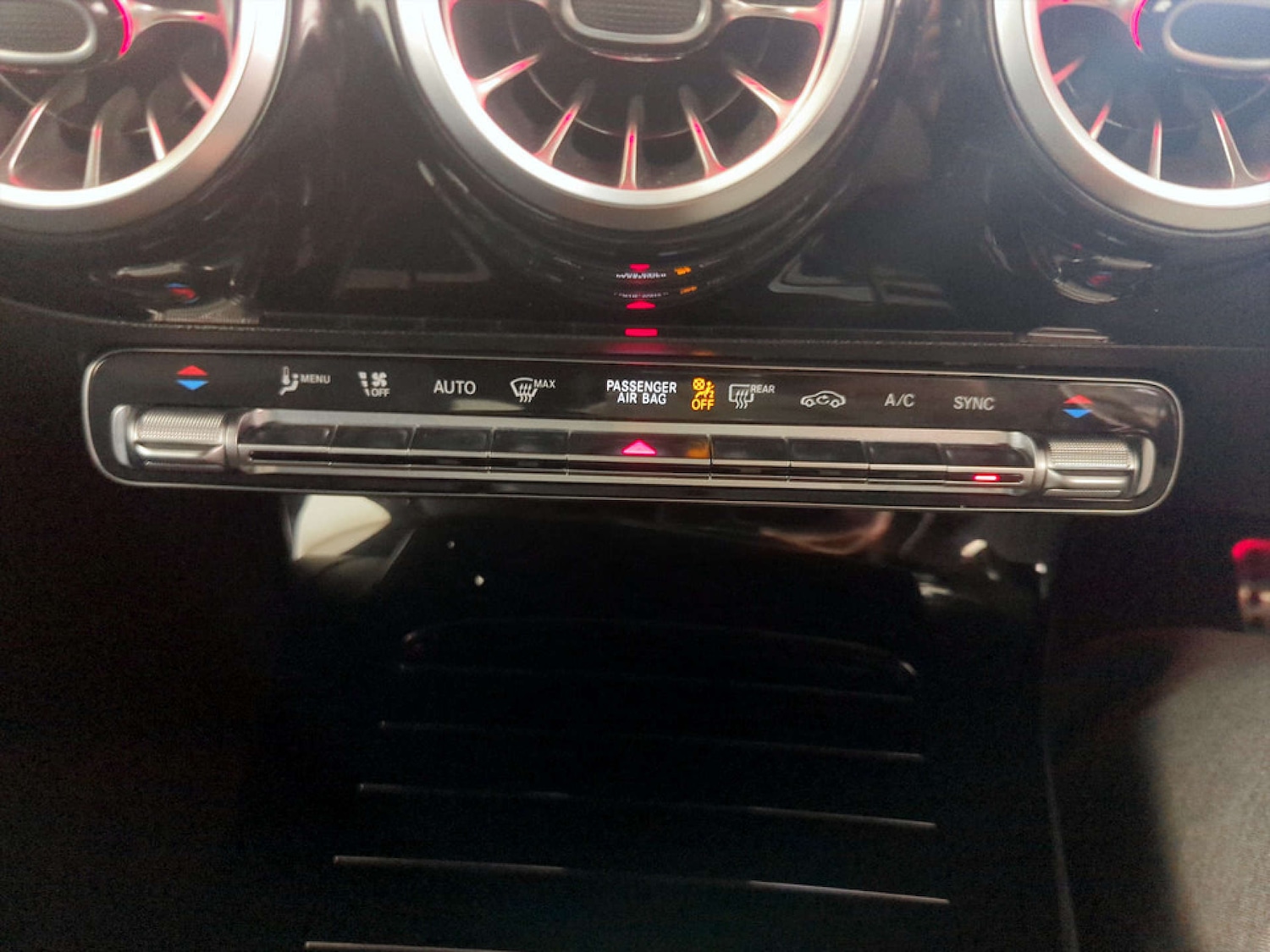 Used Mercedes-Benz CLA 2023 for sale - 77186136: Photo 27