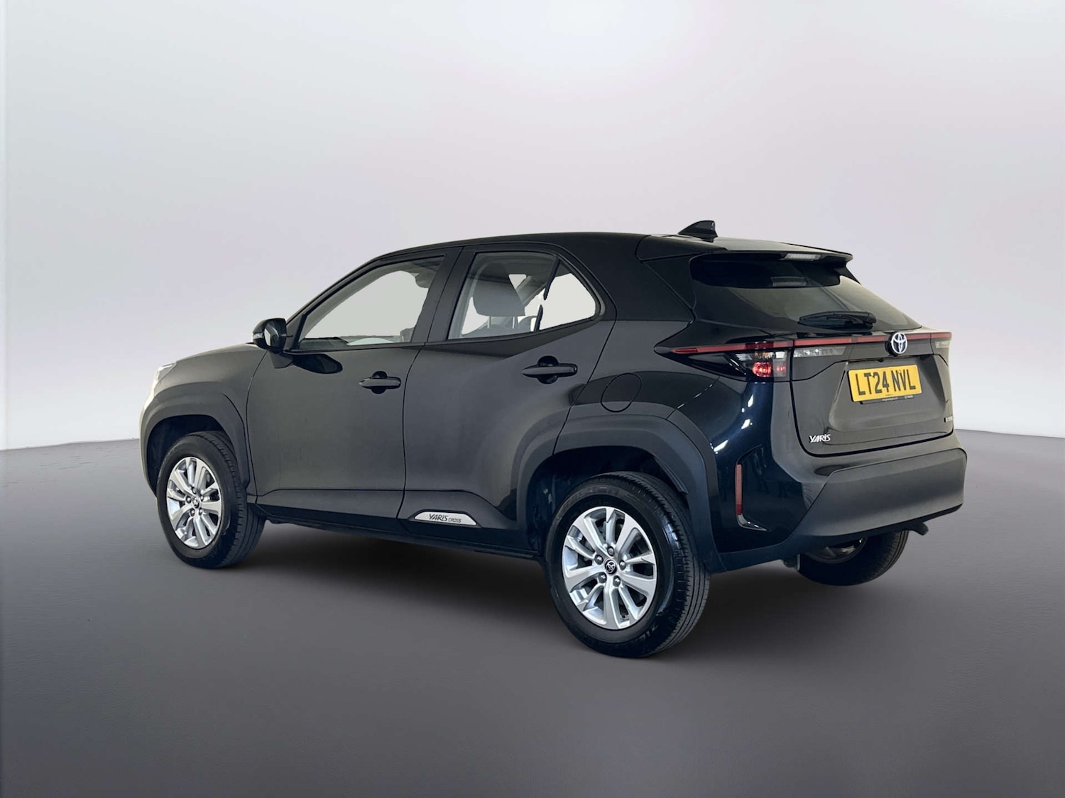 Used Toyota Yaris Cross 2024 for sale - 78150116: Photo 8