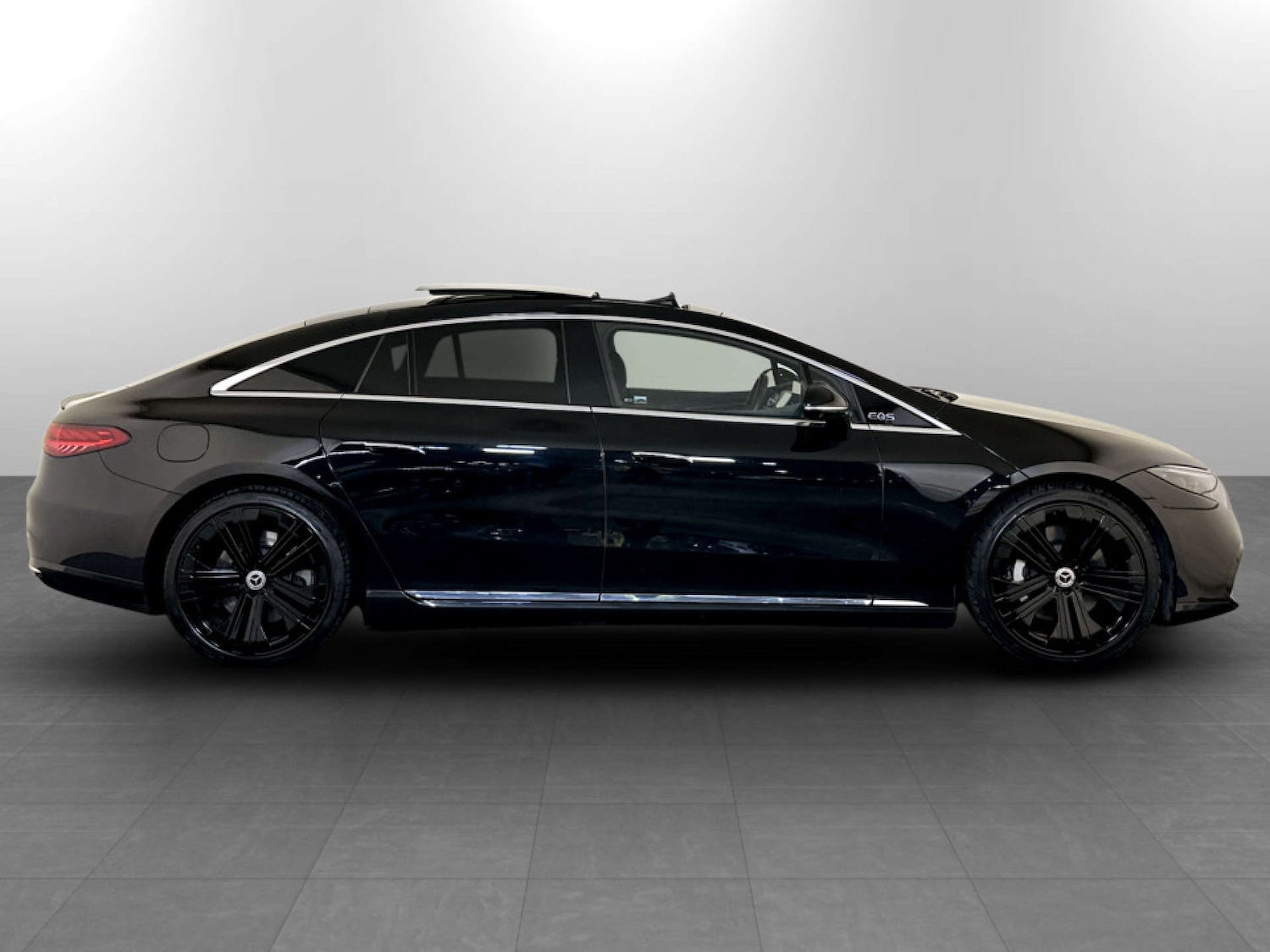 Used Mercedes-Benz EQS 2023 for sale - 77639620: Photo 11