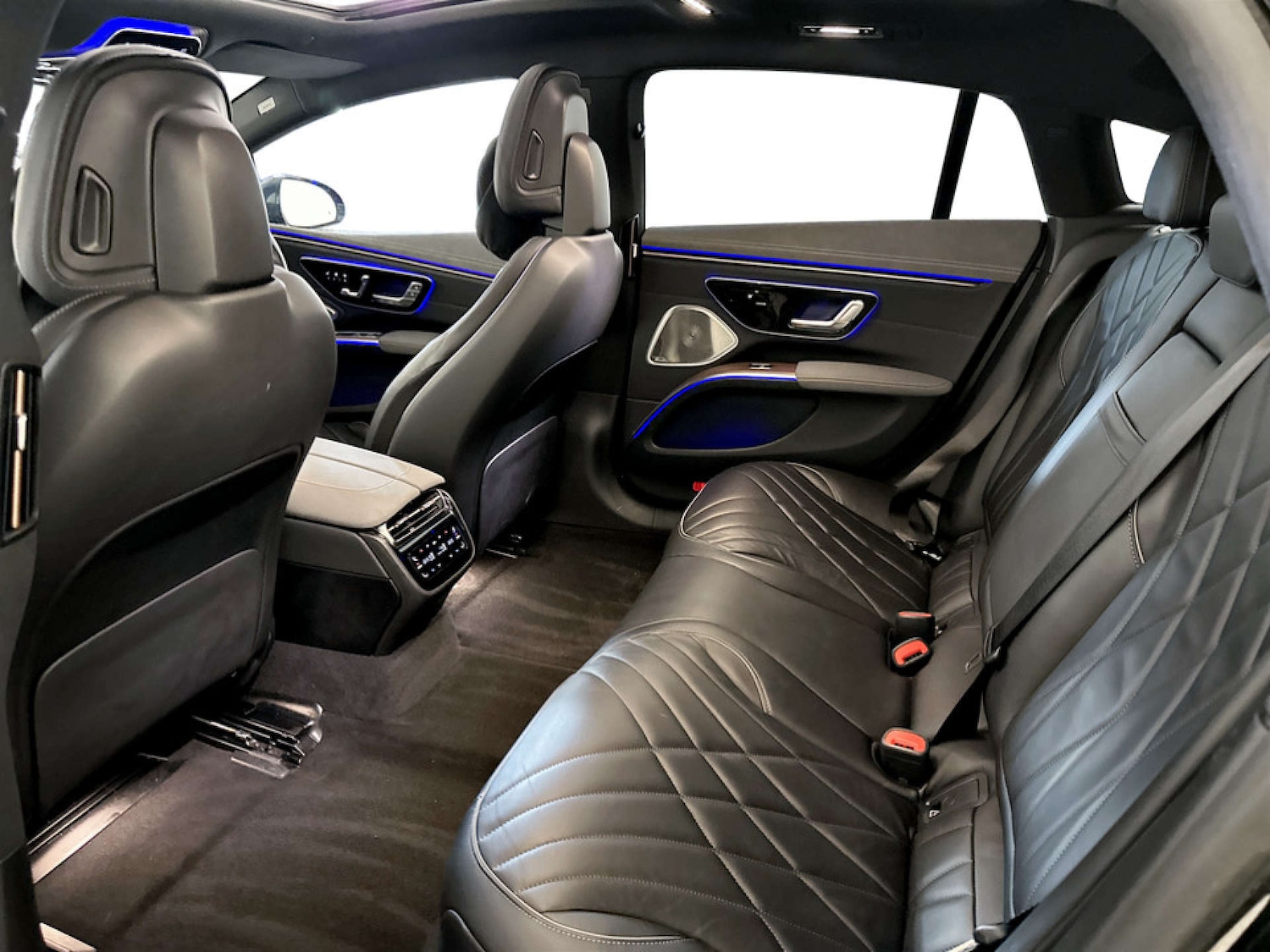 Used Mercedes-Benz EQS 2023 for sale - 77639620: Photo 15